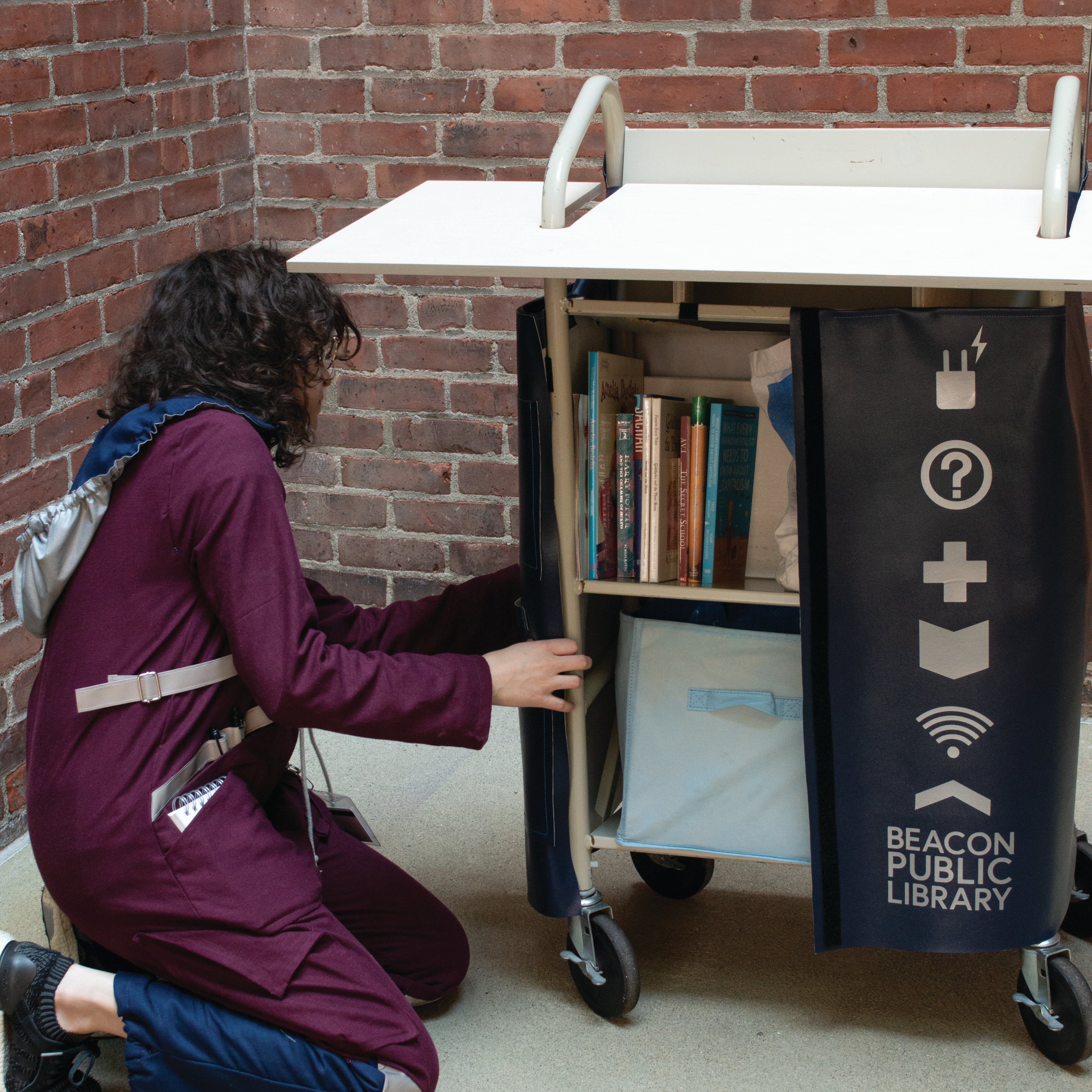 Loading the adapted library cart