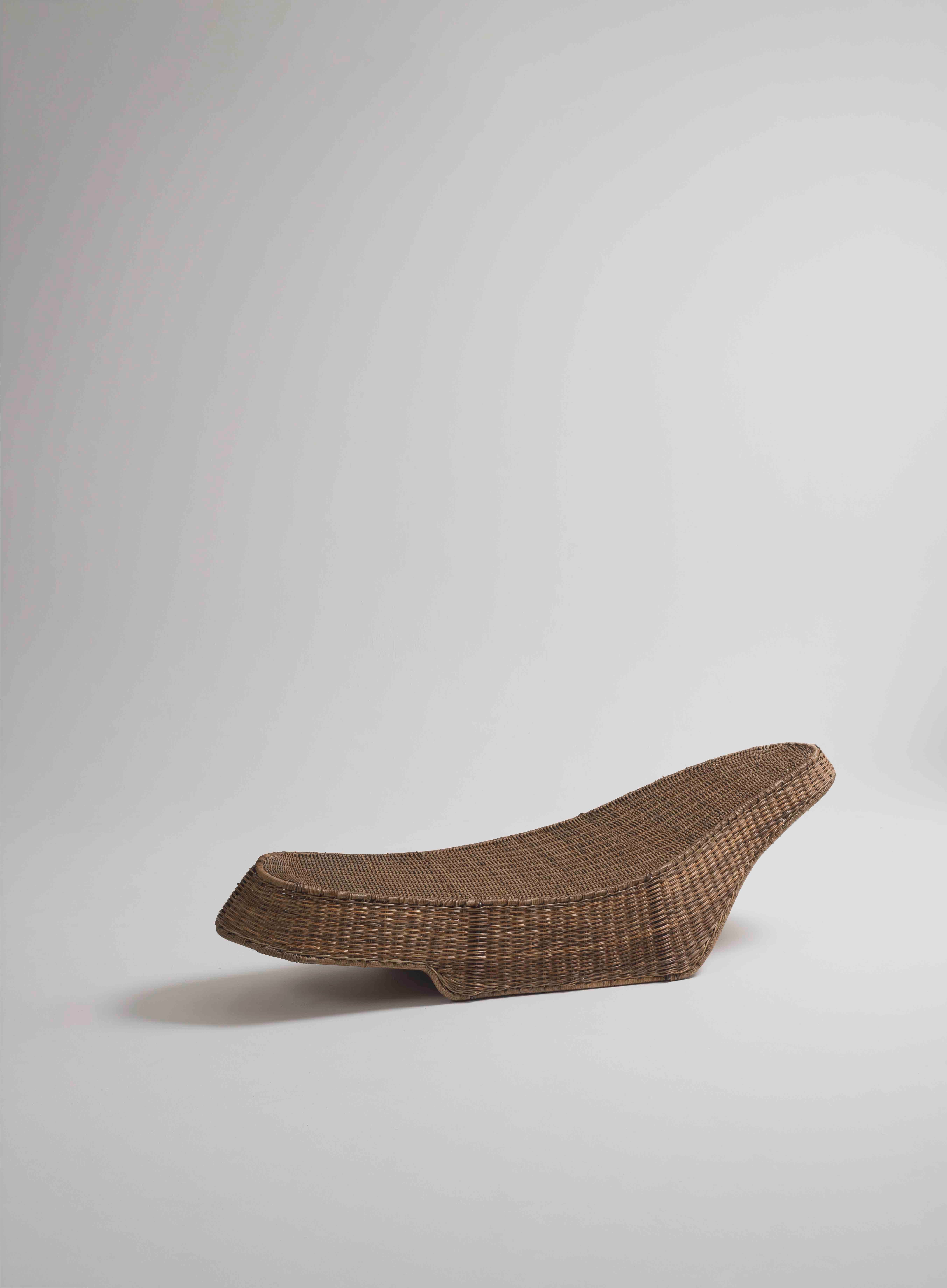 Chaise Lounge weaved metal frame with wicker by Manuel Otzoy in Guatemala