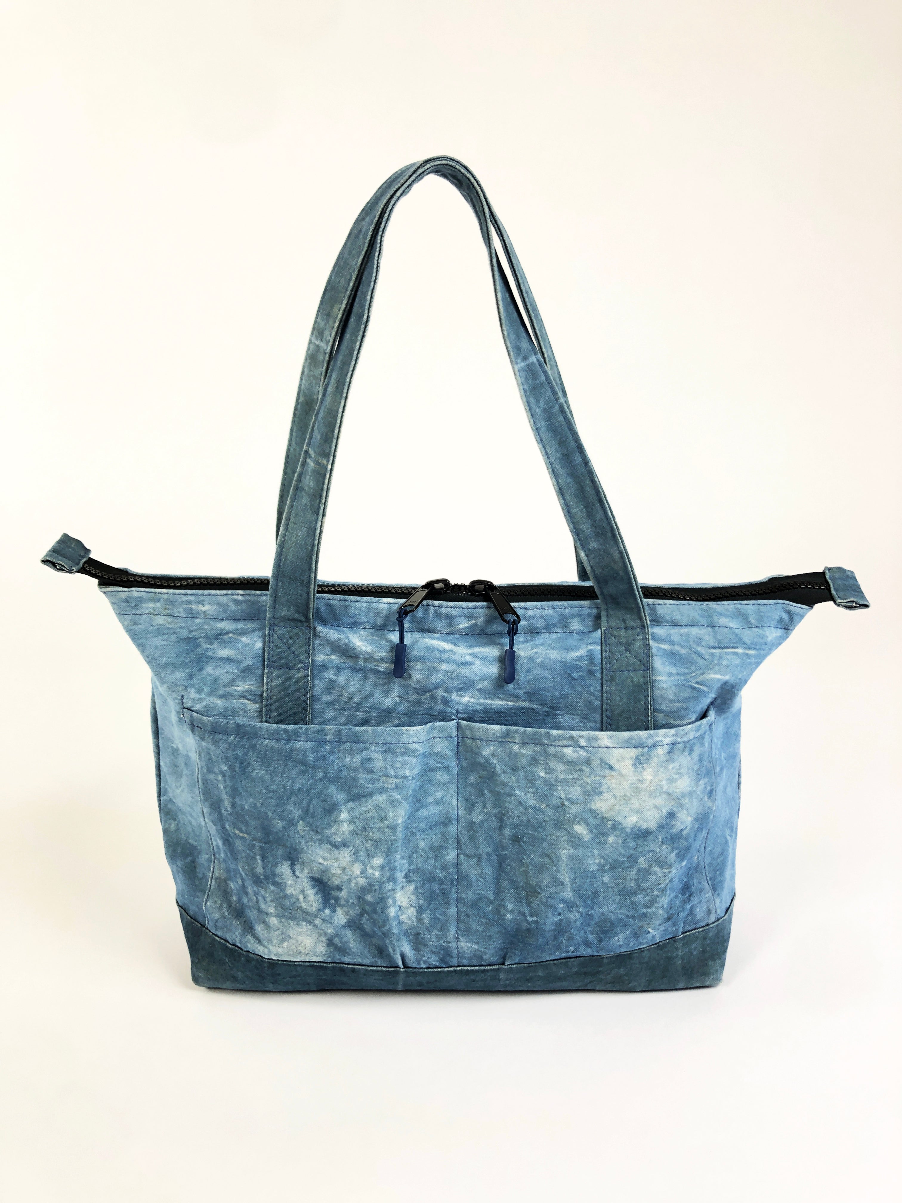Blue tote bag