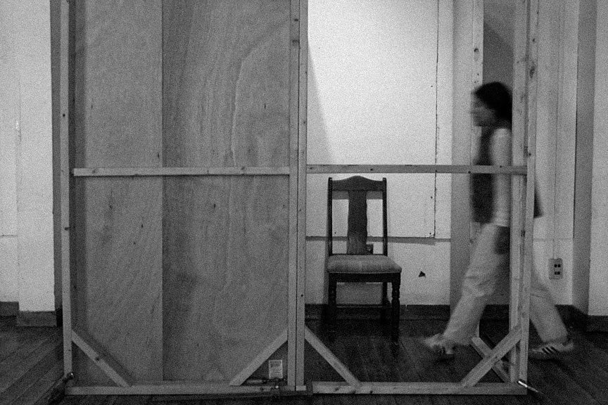 /Image%20of%20constructor%20walking%20into%20booth%20to%20a%20chair