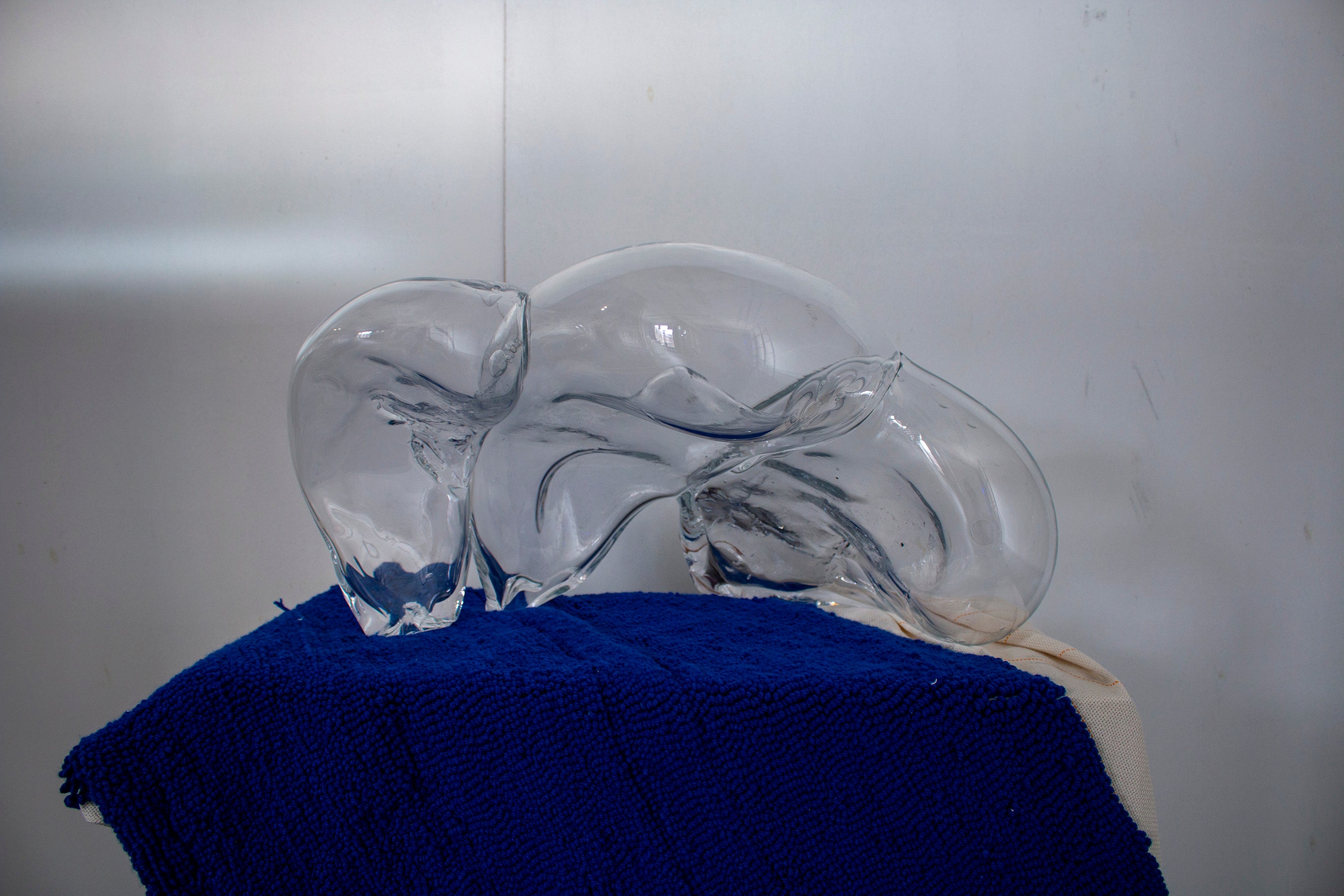 /Three%20blown%20bubbles%20over%20a%20plaster%20cas%2C%20the%20artist%27s%20torso%2C%20%20coated%20in%20graphite%20powder.%20The%20three%20bubbles%20are%20significant%20to%20the%20stages%20of%20adulthood%20and%20her%20identity.%20