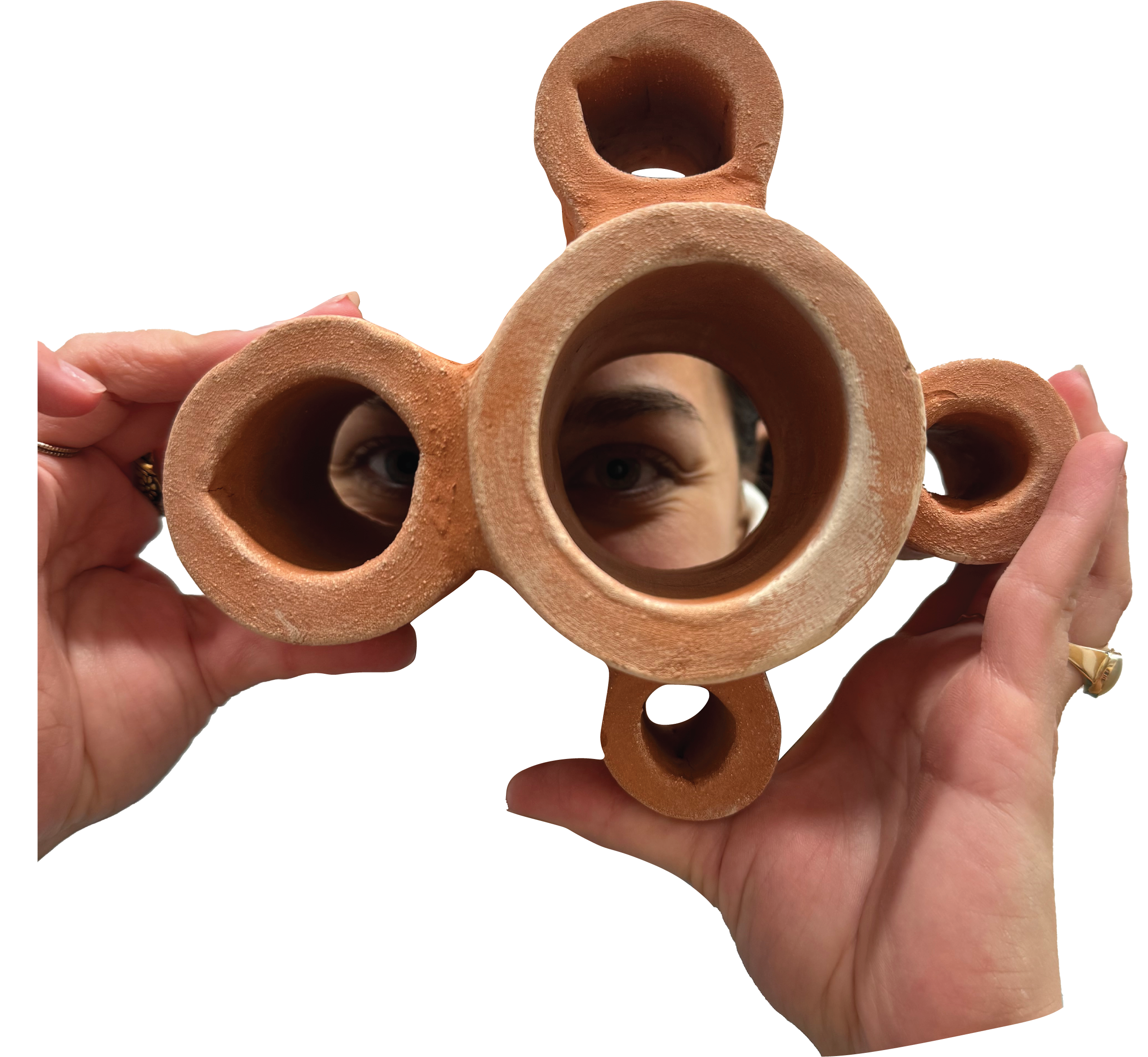 /Fired%20terracotta%20module%20used%20as%20binaculars.%20It%20consists%20of%20cylinders%20that%20connect%20at%20each%20others%20tangencies.%20Total%20of%205%20cylinders%2C%20one%20at%20the%20center%2C%20largest%2C%20and%204%20surrounding%20it%3B%20they%20get%20smaller%20in%20clockwise%20direction.