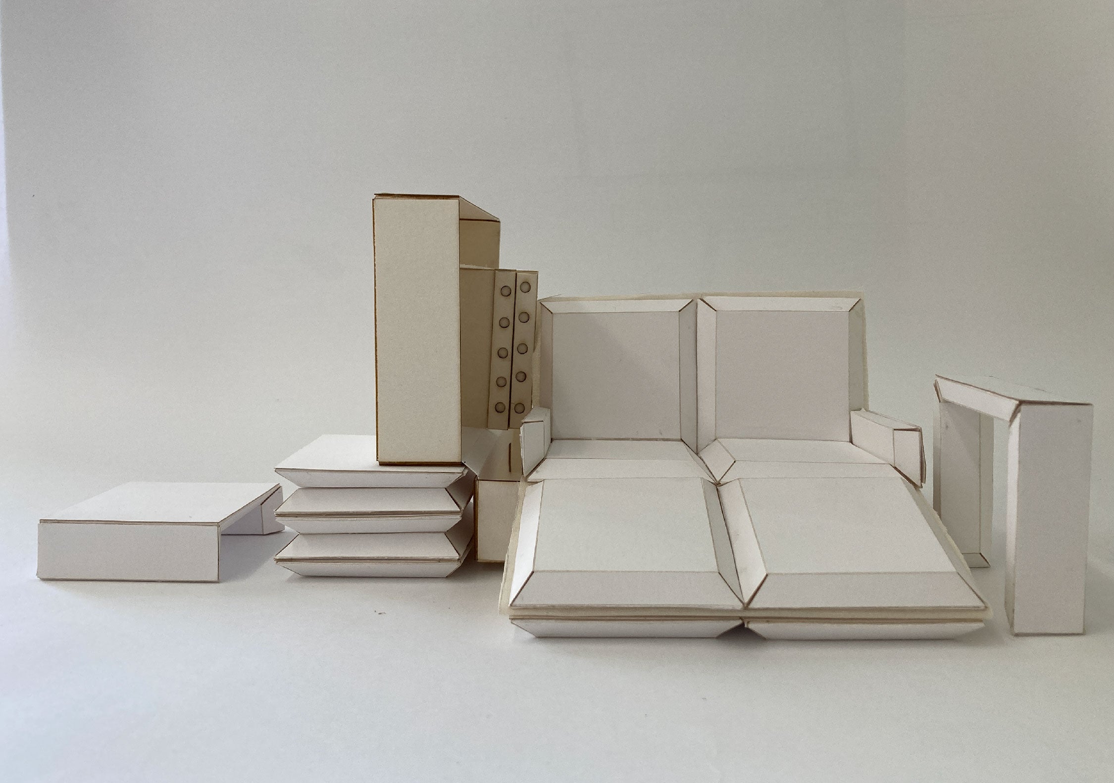 /Suitcase%20prototype%2C%20assembled%20scenario