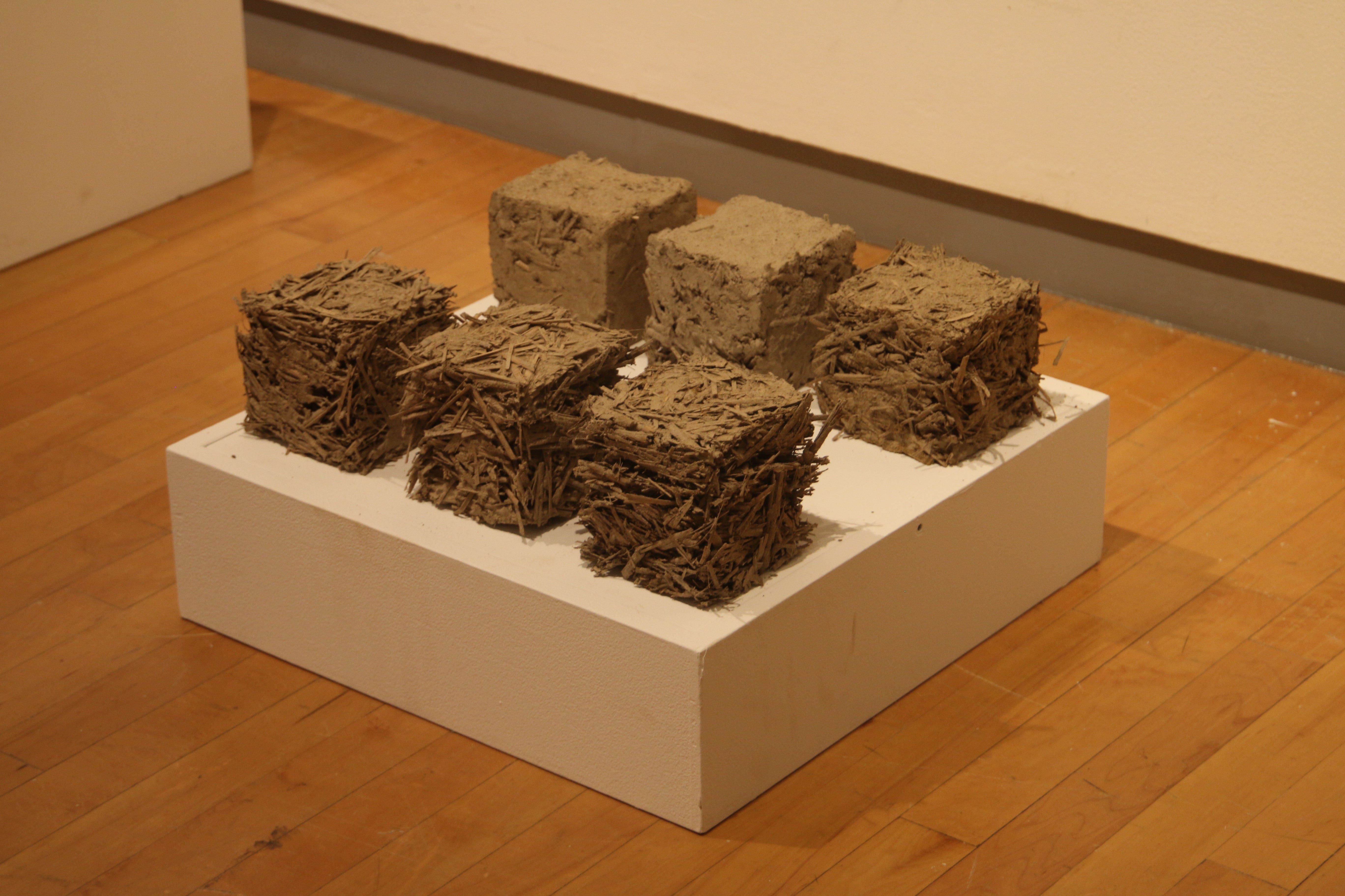 /Straw%20Clay