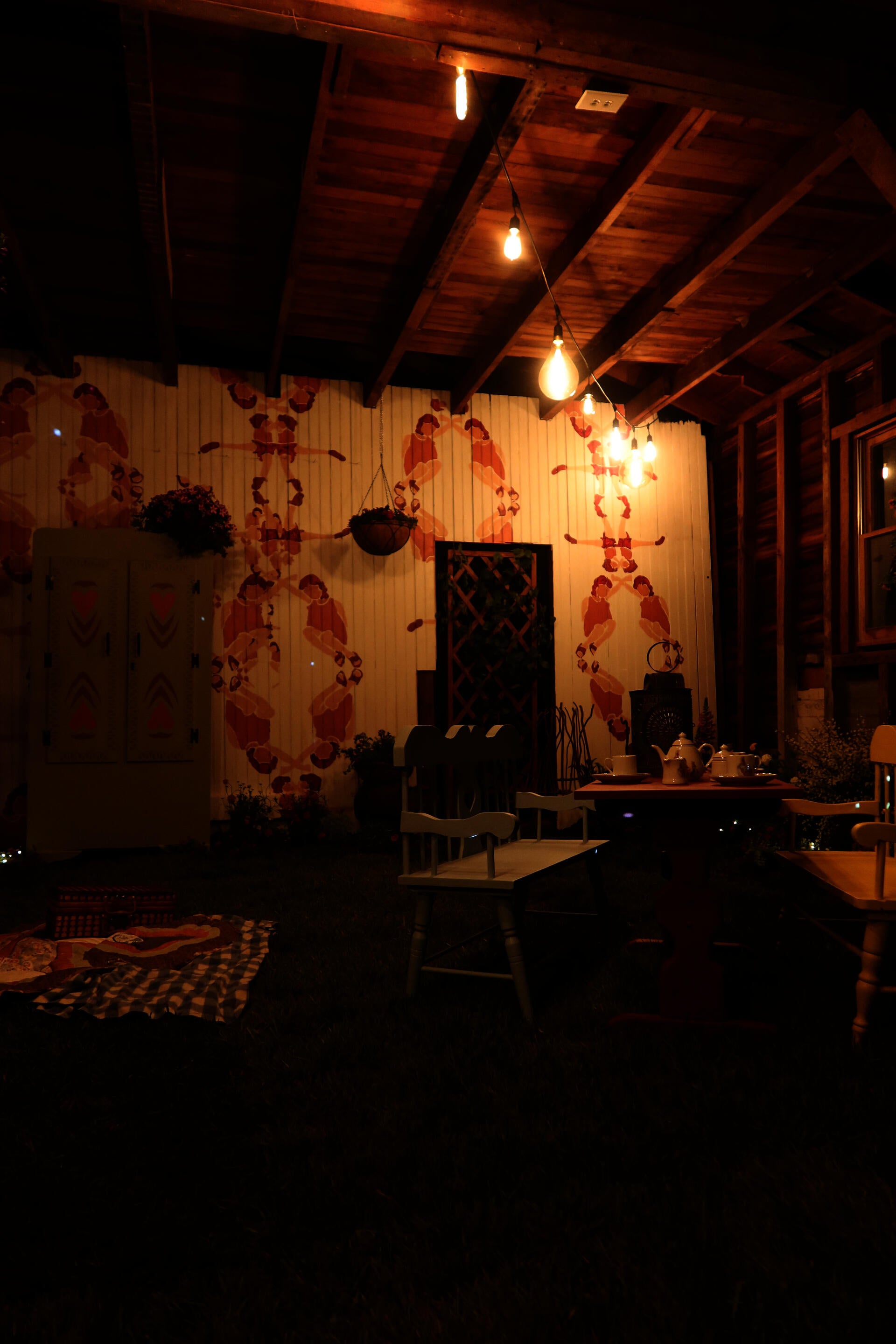 Mending The Self: Life and Memory through Space & Objects