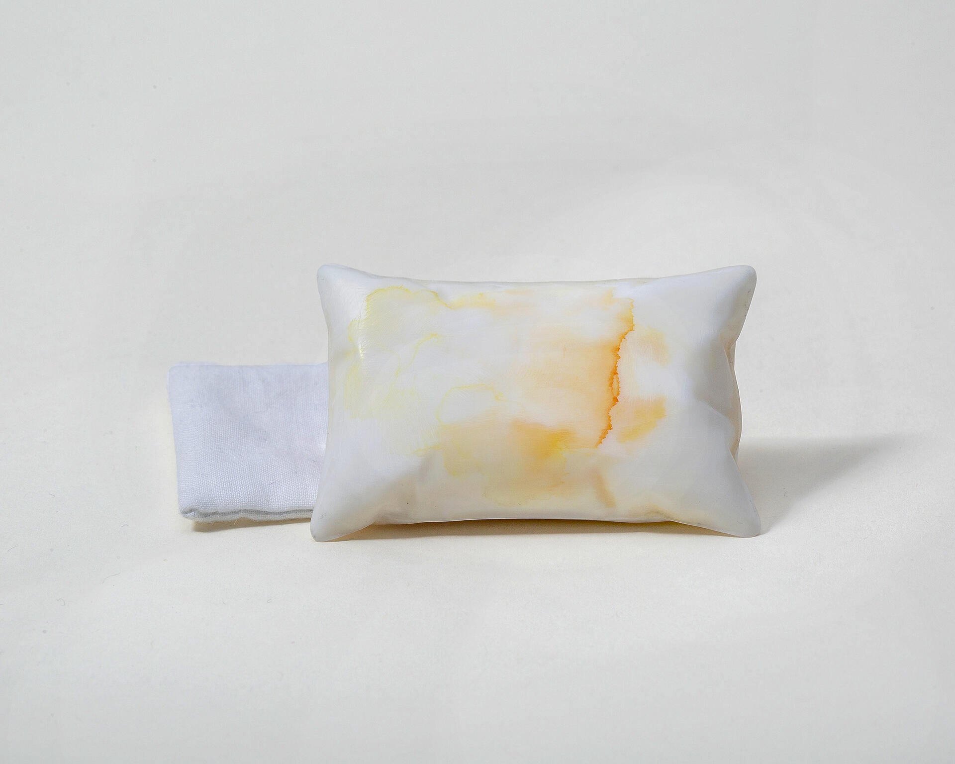 베개 [begae] (Pillow) full image 