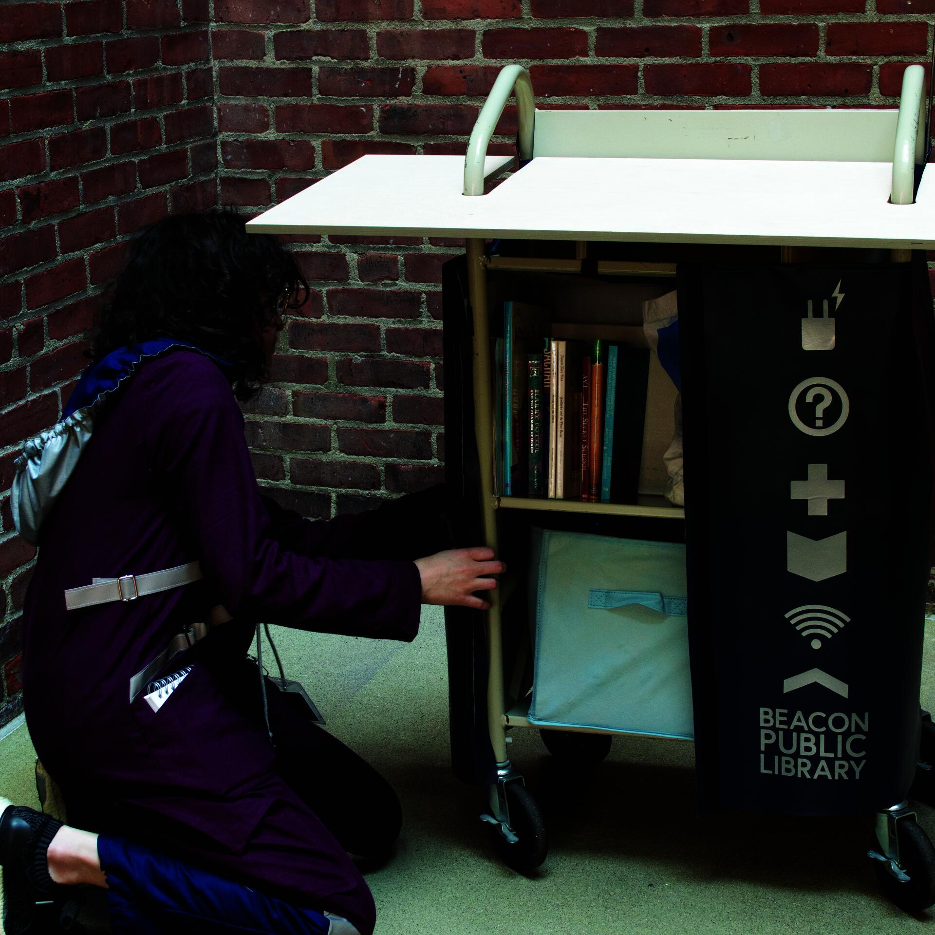 Loading the adapted library cart