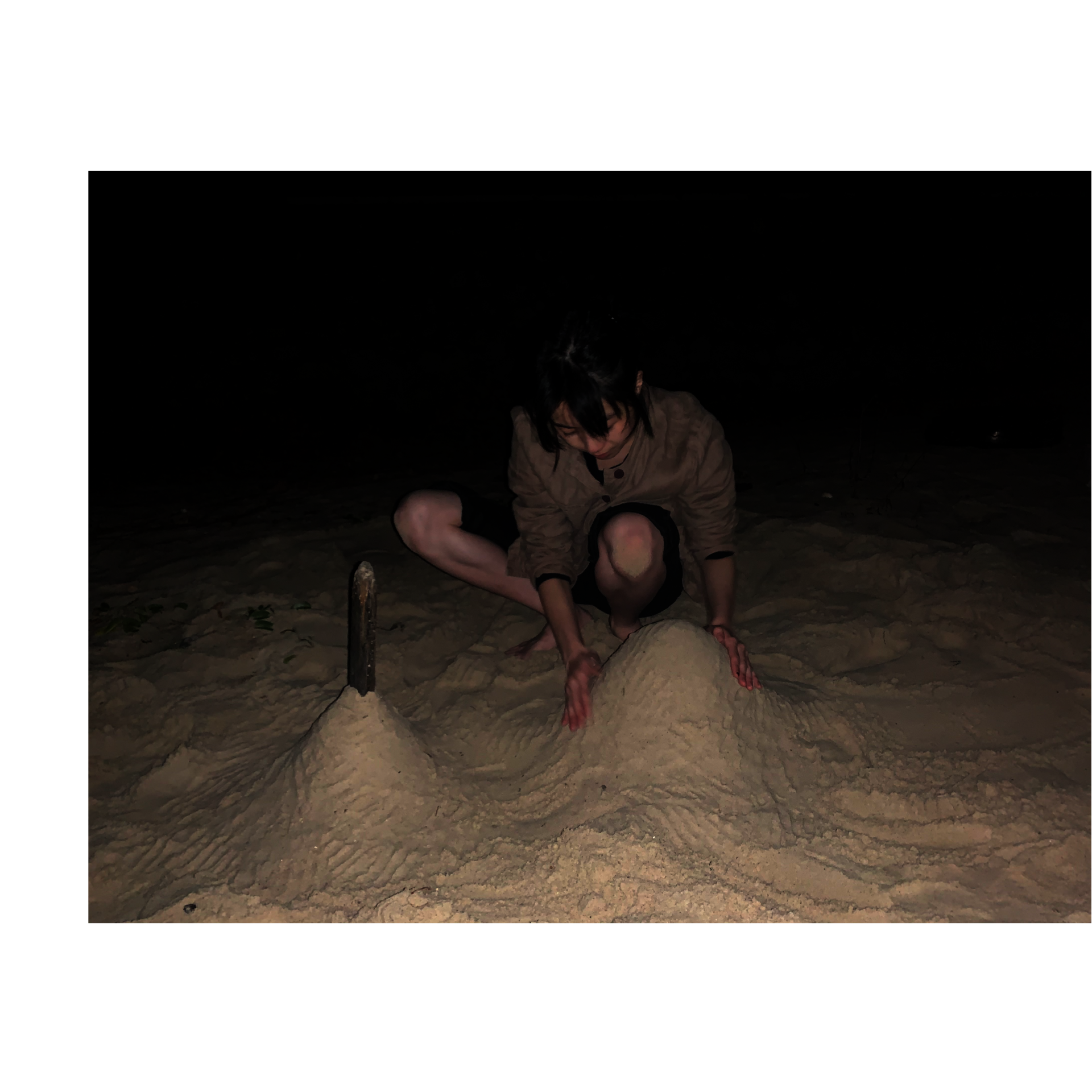 photo of artist yiqing lei