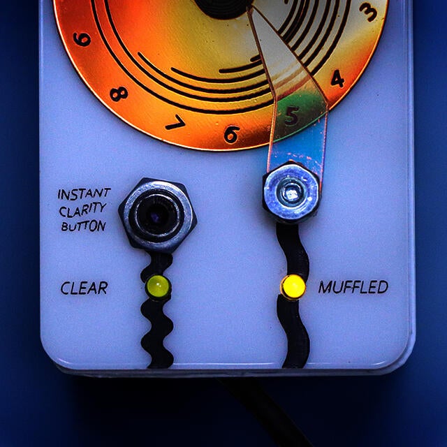 Closeup of the Monofilter feature of the device (more on this below)