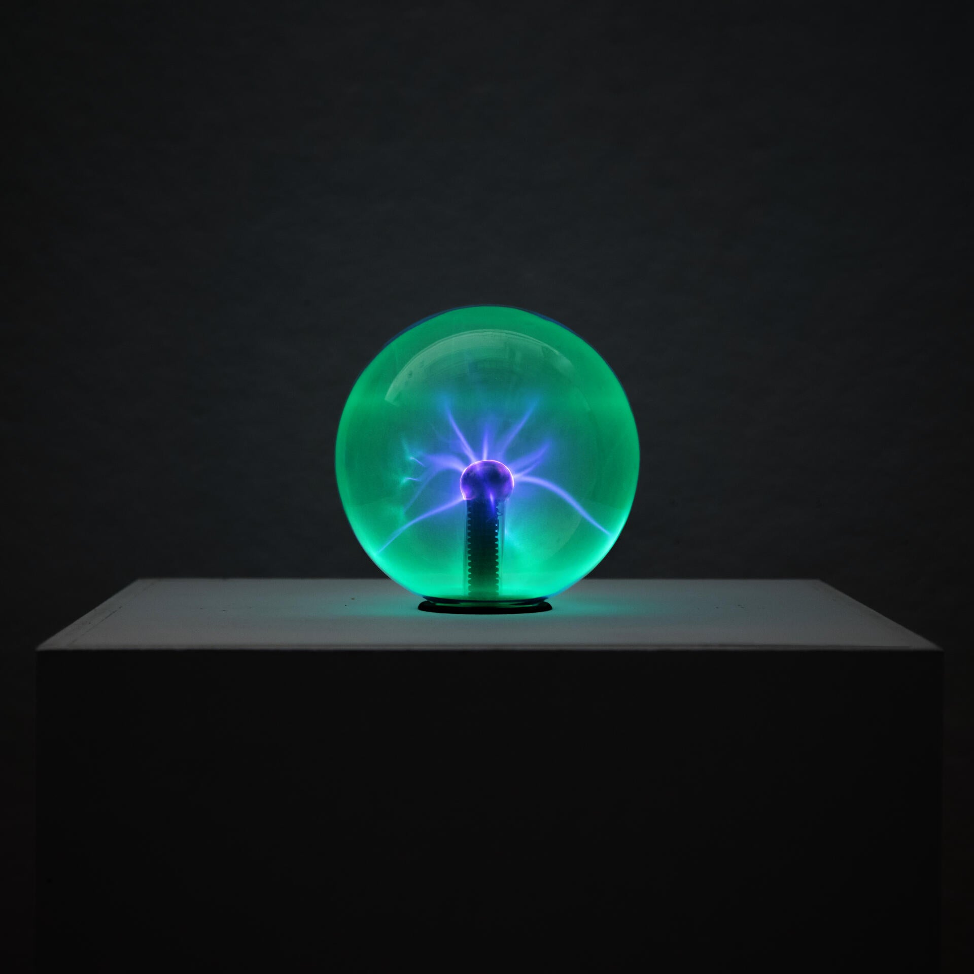 A green lightning ball releases audio.