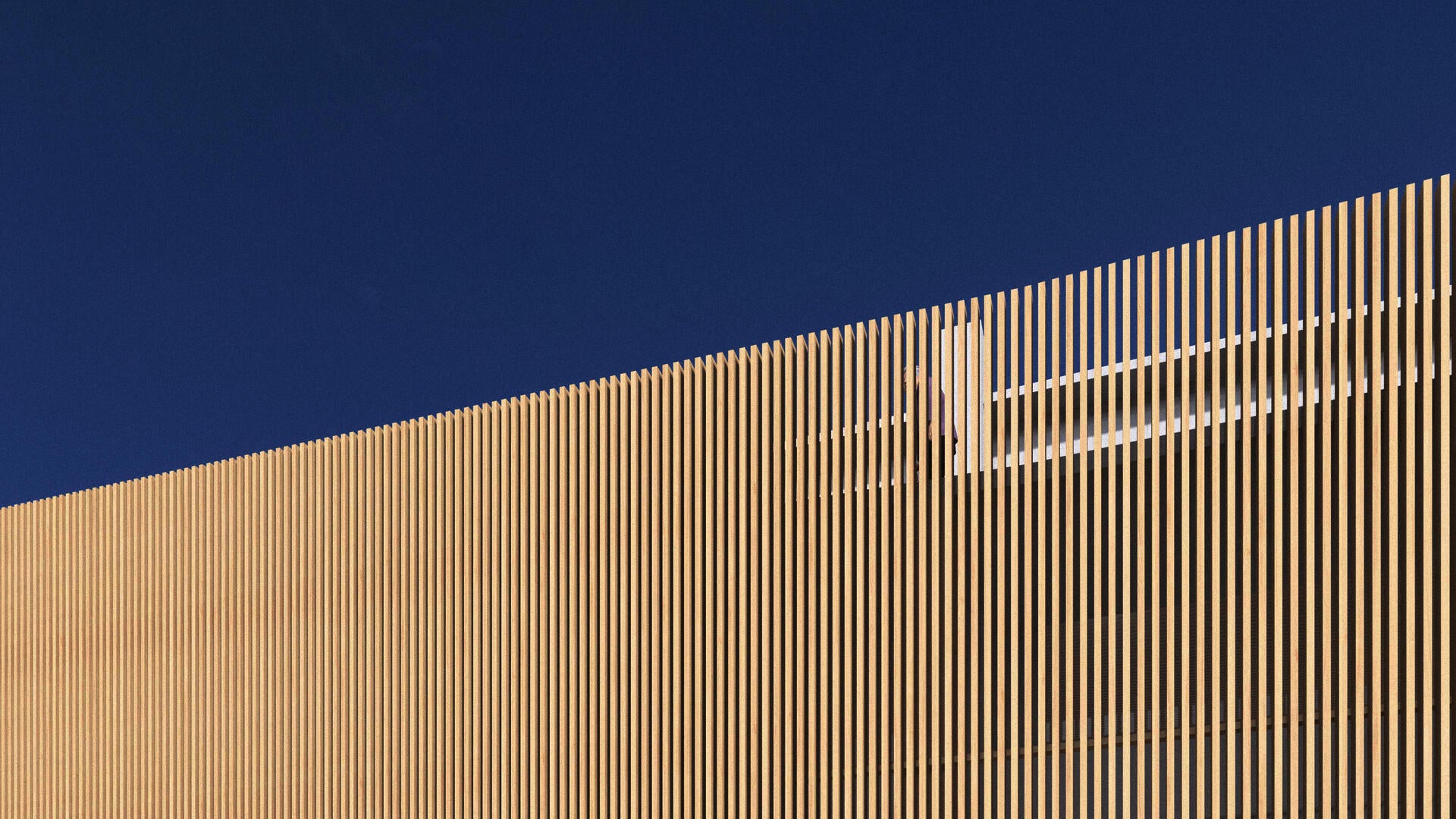 FACADE 2