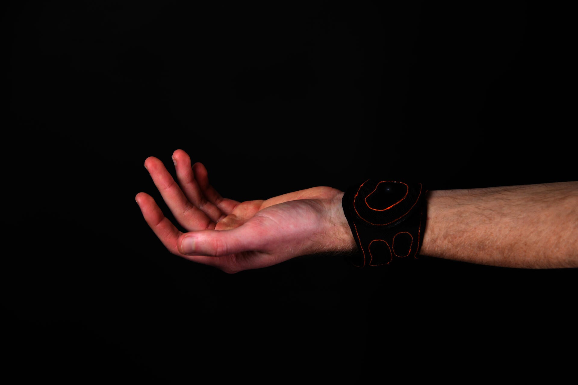 Physiological measures can offer more reliable and objective pain information. Heart rate variability (HRV), measured through electrocardiograms (ECGs) from wearable devices or monitors, provides an autonomic regulation index of heart rate and serves as a dependable source for acute pain monitoring.