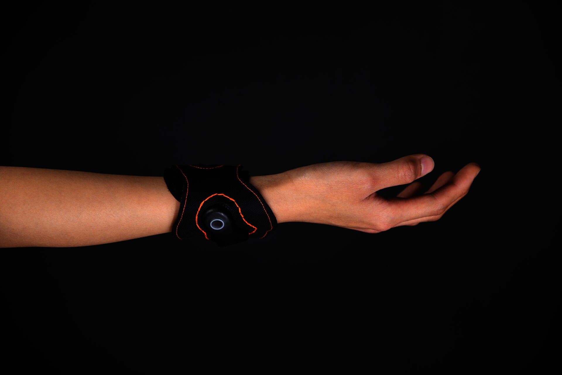 Ensuring equitable access to care and treatment for individuals of all races, ages, and genders necessitates confronting bias in pain evaluation. By offering an objective measure of pain, this wearable device holds immense promise in mitigating disparities across these dimensions, fostering fairer and more inclusive pain assessment and management practices.