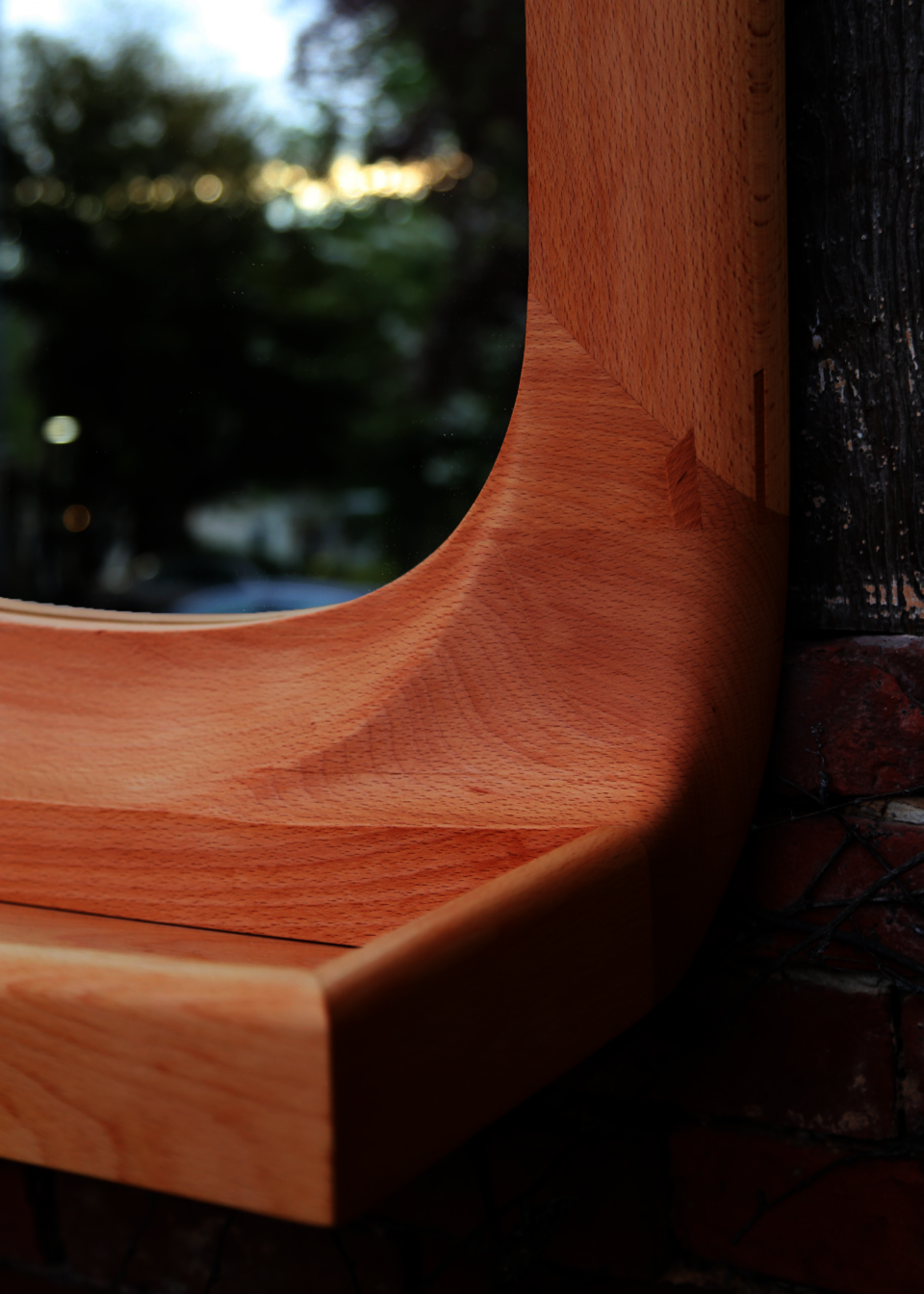 Palm Mirror shelf detail