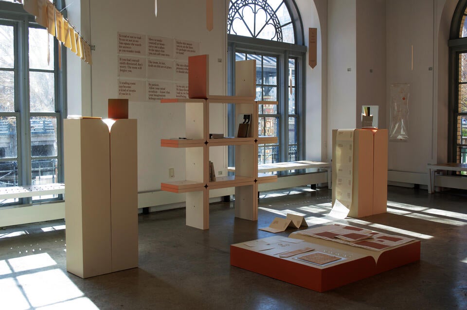 To read is to – Installation
